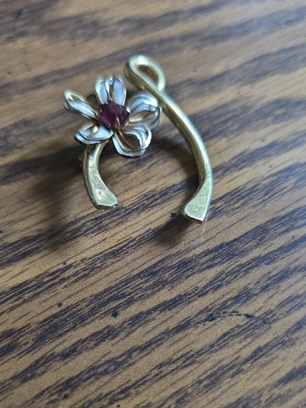 Vintage Gold-Tone Wishbone Flower Brooch Pendant with Pink Center